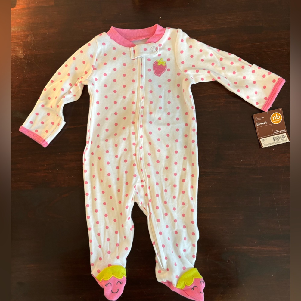 NWT - Girls newborn carters brand zippered onesie